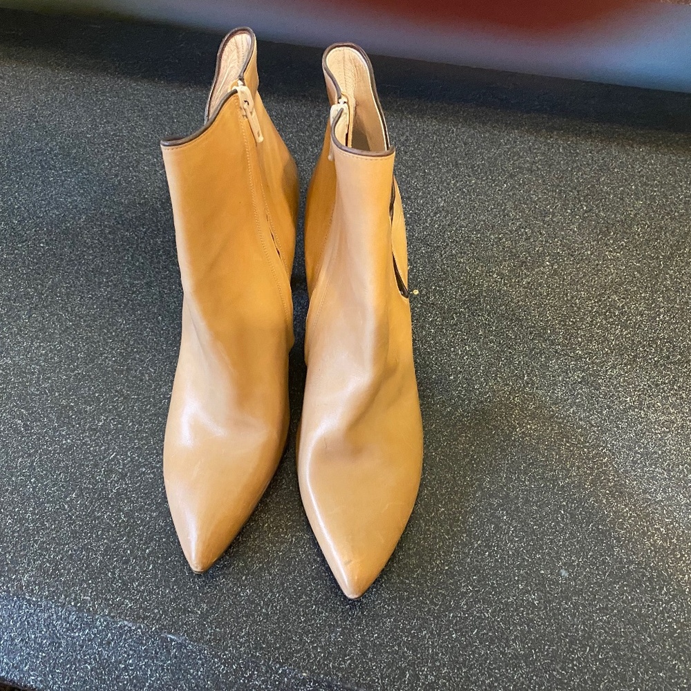 Auth. Armani tan/gold leather boots with stacked heels, NWT, small scuffs, US 7